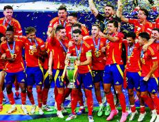 开云APP-欧洲国家足球赛事激发出无穷澎湃热情