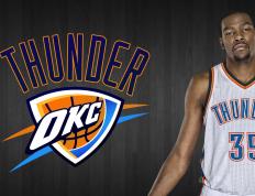 开云下载-当马刺银黑风暴席卷五棵松，哈利伯顿用一双手拆解了两种篮球文明