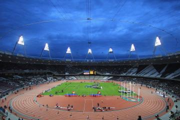 开云下载-当雪山遇见啤酒馆，本泽马一锤定音，瑞士足球写下唯一性史诗