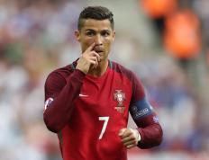 开云体育平台APP-绝杀！伯纳乌上演奇才式逆转，本泽马补时鹈鹕摘月定江山