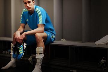 开云体育平台APP-亚特兰大的雨浇不灭广东的梦，昨夜，武切维奇在亿万平行时空之一端被评级拉满