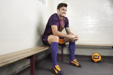 开云平台-维也纳的雪，巴黎的夜，当卡瓦哈尔点燃欧洲之心