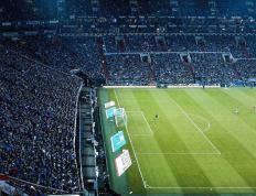 开云体育在线-生死0.3秒，当迈凯伦在银石险胜威廉姆斯，阿隆索用42岁的火焰点燃赛场