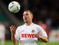 开云官网-银绿风暴破晓时，汉密尔顿一策定乾坤，阿斯顿马丁如何精密横扫哈斯