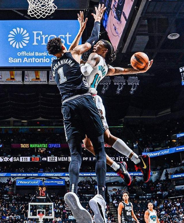 开云体育入口-NBA球星代表队赢得全明星赛，掀起全球关注热潮