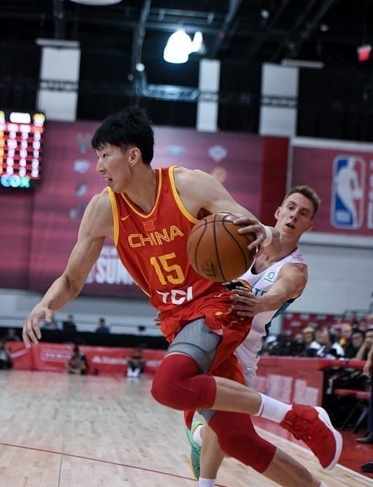 开云体育下载-热火客场逆袭黄蜂方硕全队最高25分