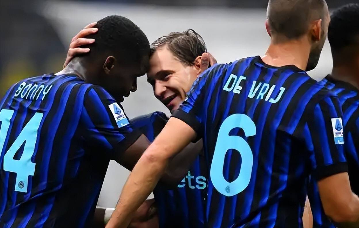 开云体育官方网站-紧张比拼中诞生新星，球队士气高涨