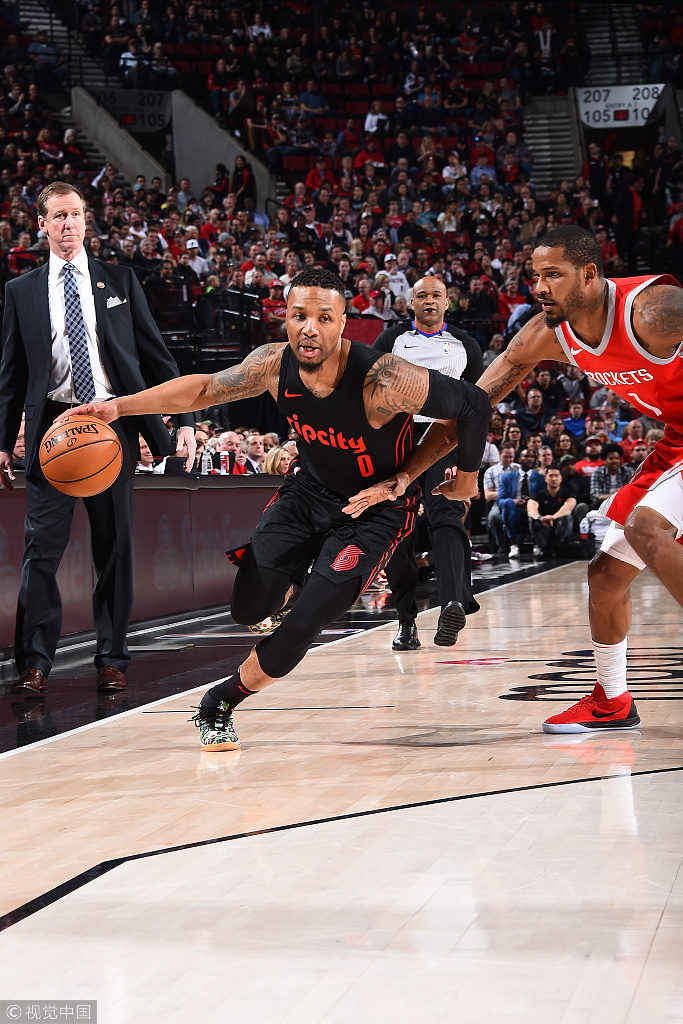 开云体育下载-火箭逆袭开拓者，晋级季后赛领先一步